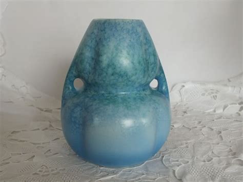 Very nice twin handled Beswick Vase. Art Deco styling with a mottle ...