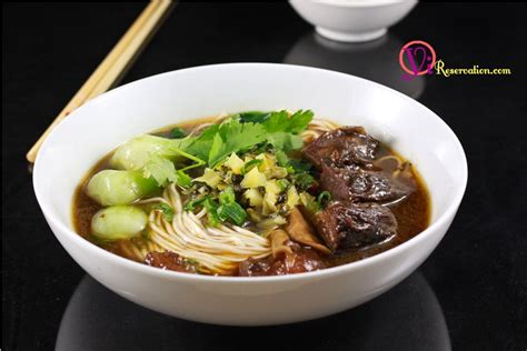 Spicy Beef Noodle Soup Recipe (四川紅燒牛肉麵)