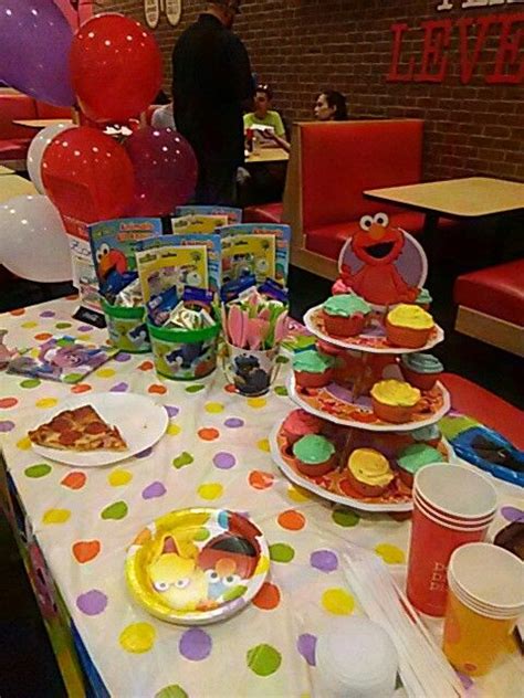 peter piper pizza | Peter piper pizza, Sesame street party, Robot party