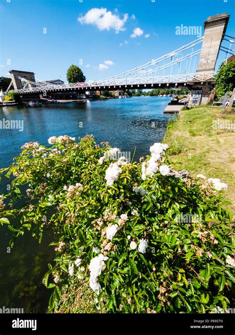 Marlow Bridge, River Thames, Marlow, Buckinghamshire, England, UK, GB ...