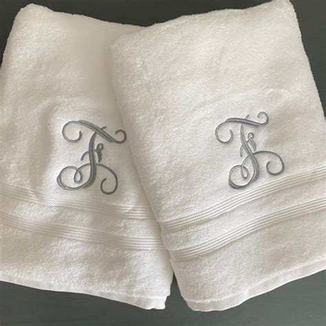 Monogrammed Bath Towels Personalized Towels Monogrammed - Etsy