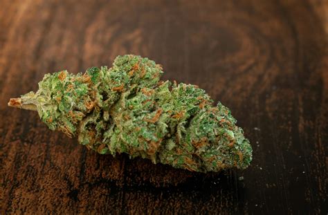 The 8 Best Indica Strains for Sleep and Insomnia | Herb