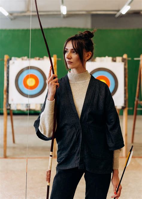 The Best Archery Bow For Beginners (Shoot Like A Pro!)