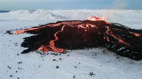 Video: Vulkanausbruch in Island - Mediathek