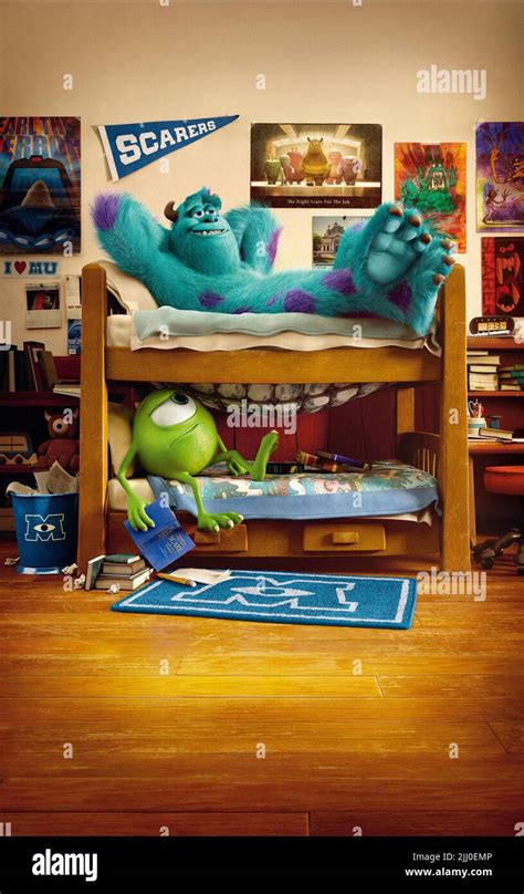 SULLEY, MIKE WAZOWSKI, MONSTERS UNIVERSITY, 2013 Stock Photo - Alamy