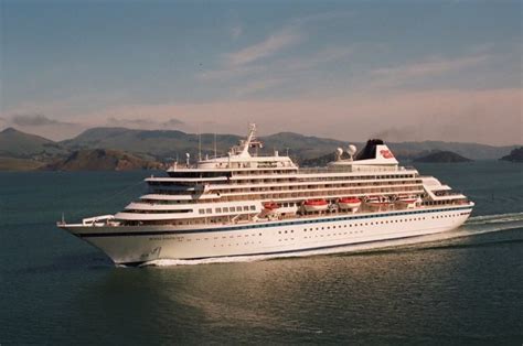 No.1220 Royal Viking Sun launched in 1988 | The World's Passenger Ships