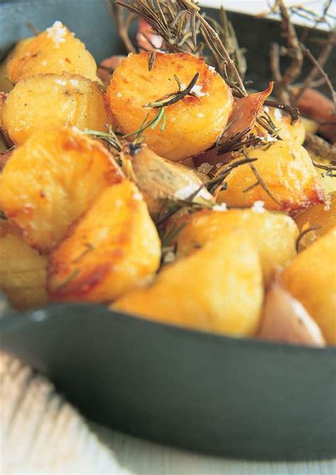 Rosemary Roast Potatoes - The Happy Foodie