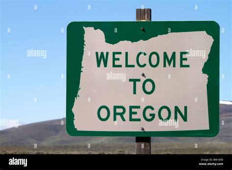 Oregon welcome sign border hi-res stock photography and images - Alamy