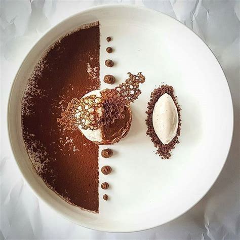 Pin by Alexandra Ruiz on postres | Gourmet food plating, Food plating ...