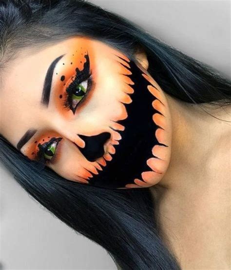 Beautiful Holiday Makeup Ideas To Copy This Season 56 | Halloween makeup diy, Halloween makeup ...