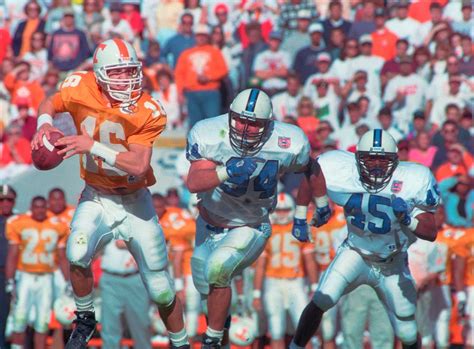 PHOTOS: Tennessee-Kentucky football series through the years