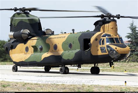 18-7467 Turkish Air Force Boeing CH-47F Chinook Photo by Kayra Duyan ...