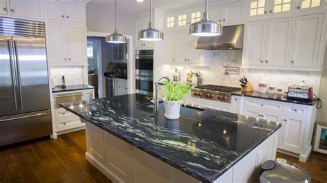 Black Granite Countertops [Styles, Tips, VIDEO + INFOGRAPHIC]