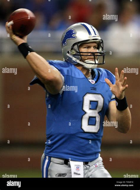 Detroit lions quarterback jon kitna hi-res stock photography and images - Alamy