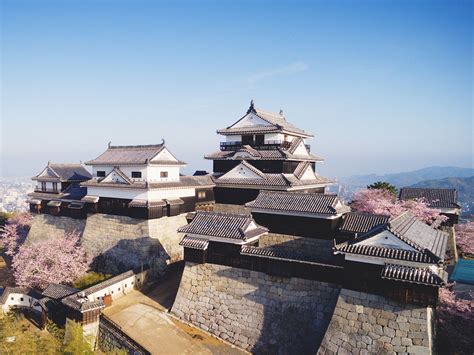 Matsuyama Castle | CHUGOKU＋SHIKOKU×TOKYO (JAPAN)