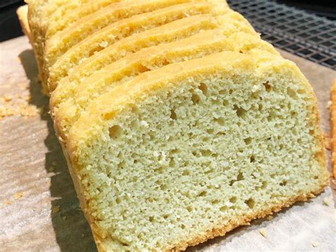 Easy Low-Carb Gluten Free Bread Recipe (Paleo, Keto, Gum- and Yeast-Free)