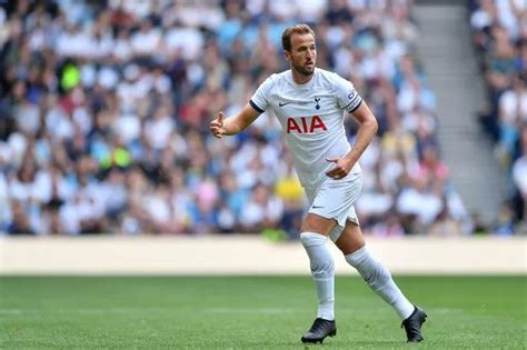 Harry Kane sent six-word transfer message amid Tottenham Hotspur statue ...