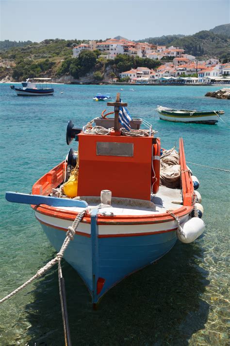 Small Fishing Boat Free Stock Photo - Public Domain Pictures