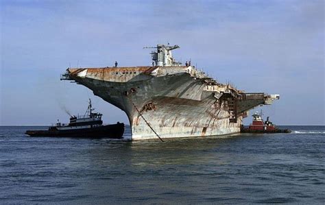 Abandoned Warships: 10 Decaying Aircraft Carriers, Submarines & Other Military Vessels ...