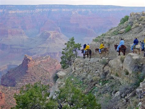 South Rim Visitor Center Trail - Hike near Grand Canyon Village, Arizona - Free Arenas