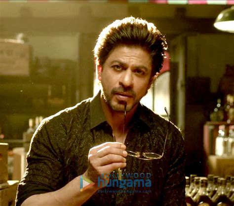 raees-5-2 | Raees 2017 Movie Stills - Bollywood Hungama