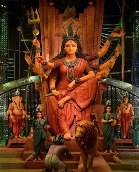 Kolkata Durga Puja 2022 Guide: 17 Best Durga Puja Pandals You Cannot Miss