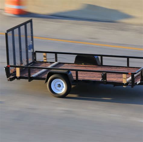 A Beginner's Guide to Hooking Up a Utility Trailer to Your Vehicle ...