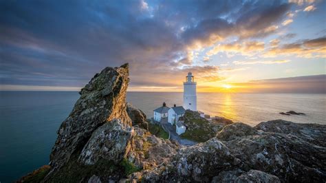 Bing image: Start Point Lighthouse, South Devon, England - Bing ...