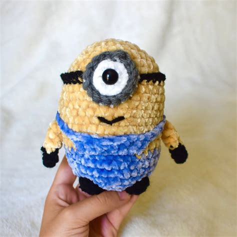 Crochet Minion - Etsy