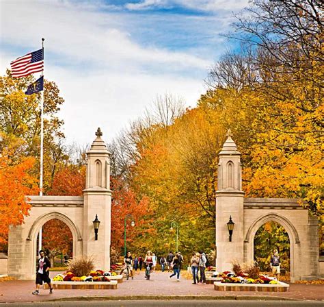 Fall Getaway to Indiana University | Midwest Living