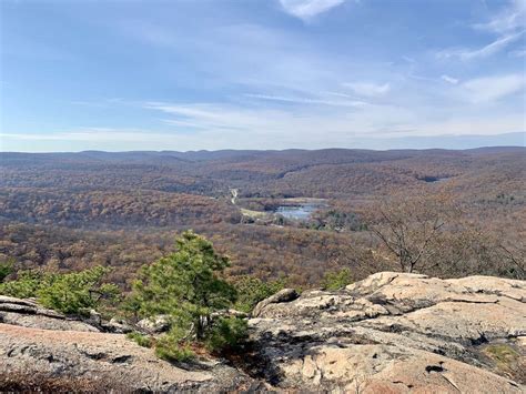 A Bear Mountain Hiking Guide | Major Welch & Appalachian Loop Trail