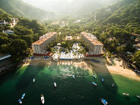 Barcelo Puerto Vallarta – Jetset Vacations