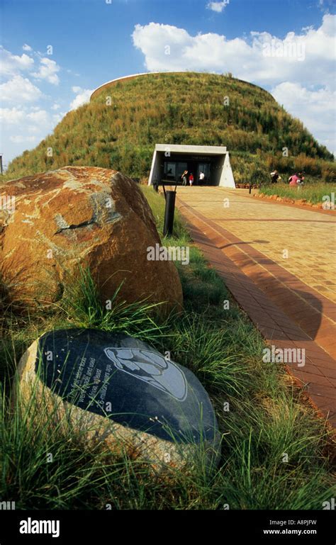 Natural history, Maropeng exhibition centre, Cradle of Humankind ...