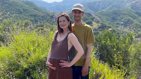 'Harry Potter' Actress Bonnie Wright, Husband Ready To Welcome First Baby | Glamsham