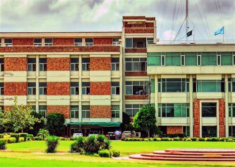 University of Lahore (UOL) (Lahore, Pakistan)