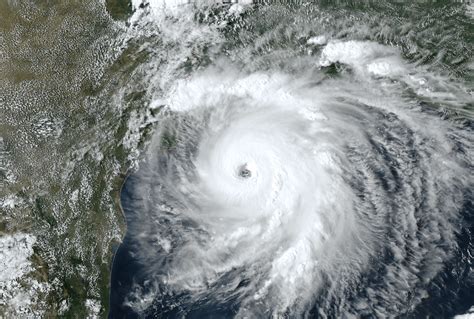 Half of deaths from Hurricane Laura were caused by CO poisoning - Boing ...