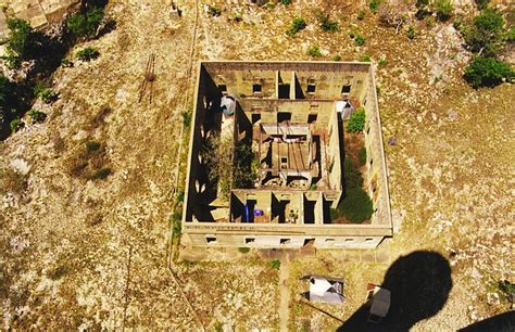 The ruins of Navassa Light keeper's quarters.File:Lighthouse Keeper Residence Navassa Island ...