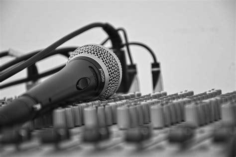 Free Images : light, black and white, technology, microphone, studio, darkness, close up ...