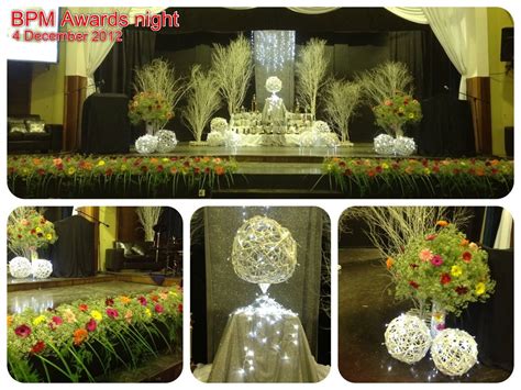 Stage décor : Prize giving - Primary school School Decorations, Ceremony Decorations, Flower ...