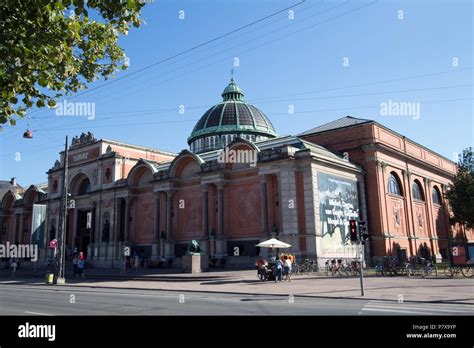 The Ny Carlsberg Glyptotek art museum in Copenhagen, Denmark Stock ...