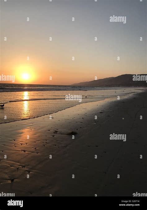 Los Angeles beach on sunset Stock Photo - Alamy