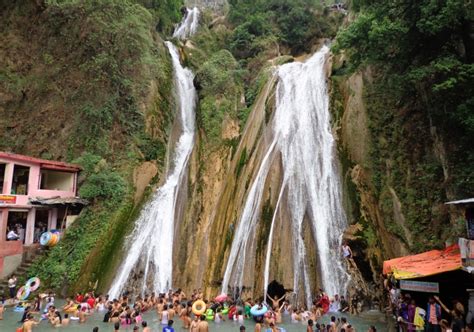 5 Best Waterfalls In & Around Mussoorie To Visit | So Mussoorie