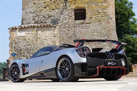 Supercar Review: 2021 Pagani Huayra Roadster BC | Canoe.Com