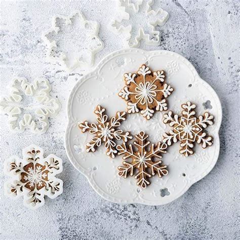 Christmas Snowflake Cookie Cutter Set | Gadgetsin