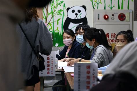 Taiwan votes in local elections amid tensions with China