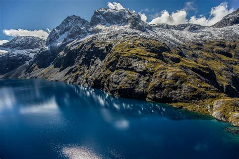 Fiordland National Park Travel Guide - Parks & Trips