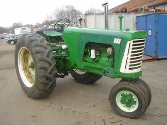 1959 Oliver 880 - TractorShed.com