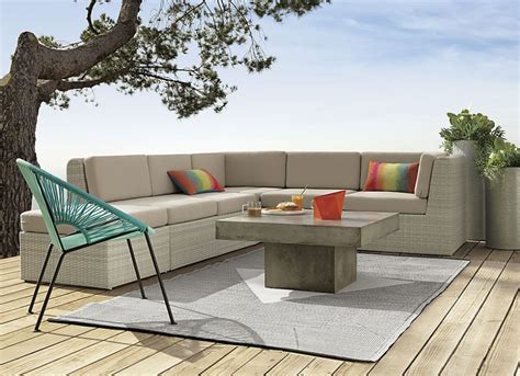 Lounge in Style with These Deck Furniture Ideas