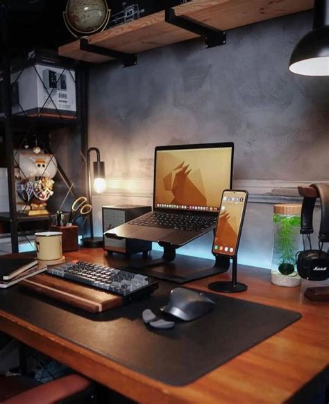 10 Minimalist Laptop Setup Ideas At Home | Home office setup, Small room setup, Home studio setup