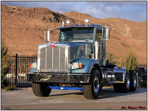 Peterbilt 367: Photos, Reviews, News, Specs, Buy car